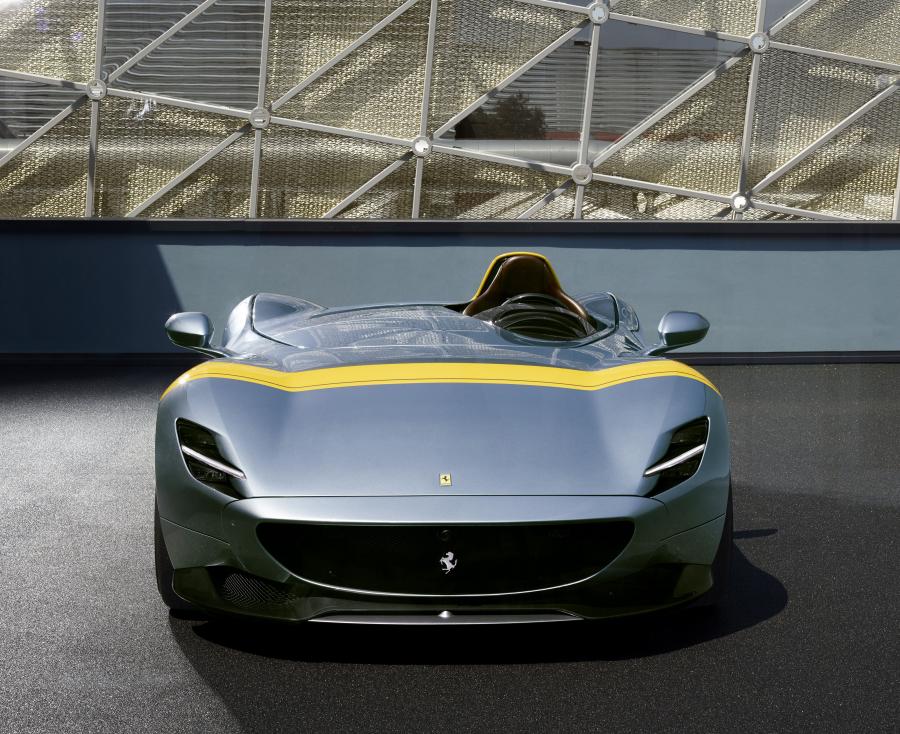  Ferrari Monza SP1 2018 года  (фото 5 из 13)